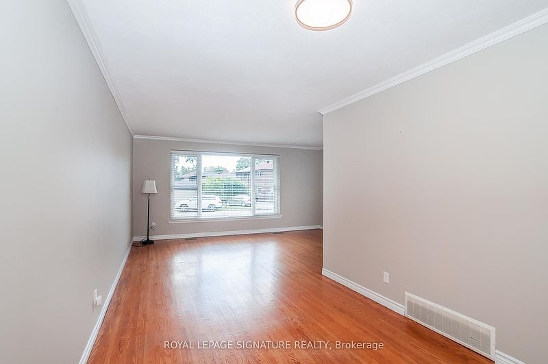 Toronto House for rent - 4 Bedrooms — photo 11
