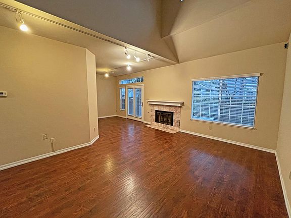 5th image of 2604 Heritage Park Cir