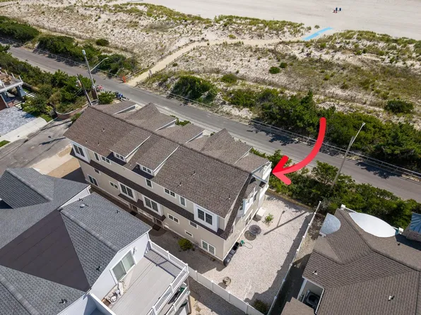 10 56th St #Sea, Sea Isle City, NJ 08243