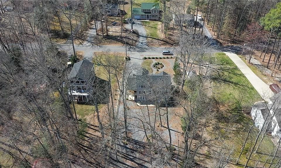 174 Lake Caroline Dr, Ruther Glen, VA 22546 Zillow