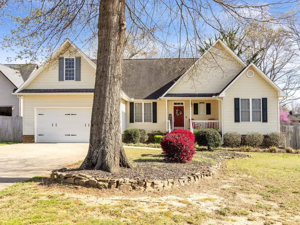 227 Hillcrest Commons Way, Spartanburg, SC 29307