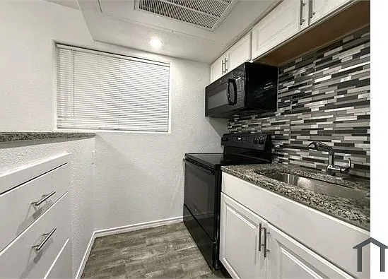 1607 N Carroll Ave #206 — Photo 12
