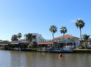 686 Warsaw St, Bayou Vista, TX 77563