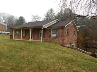 126 Northview St, Galax, VA 24333