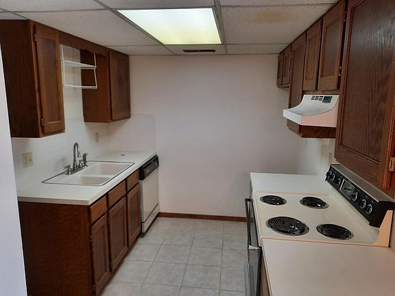 5th image of 1420 W 16th Ave #A
