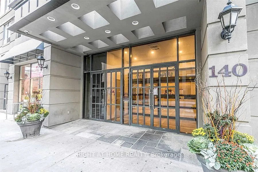 Studio, $2,200 — Photo 2