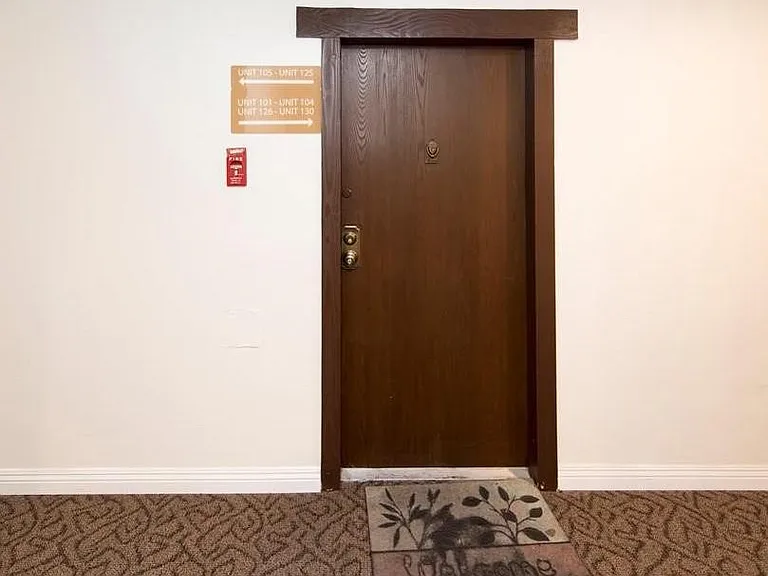 310 N Jackson St #104 — Photo 3