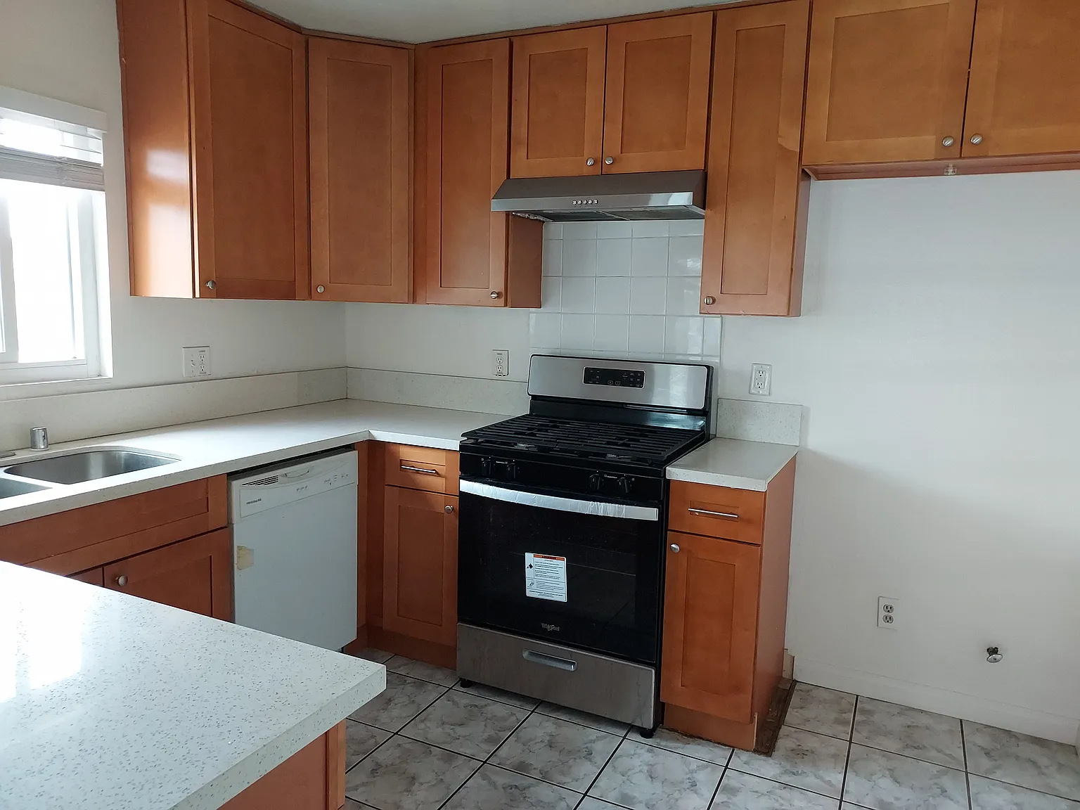 2 bed, 1.5 bath, $2,800 — Photo 4