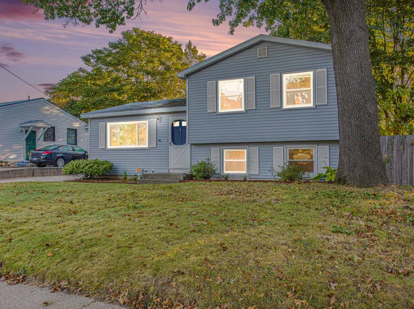 3714 Raven Ave SW, Wyoming, MI 49509