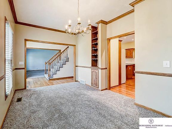 5th image of 4901 N 136th St