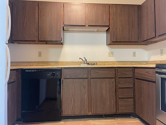 Kitchen with Dishwasher