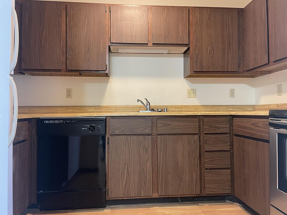 Kitchen with Dishwasher