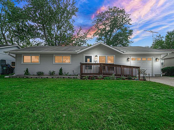 2nd image of 741 Surrey Dr