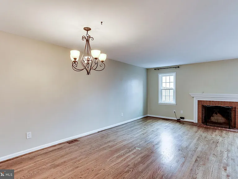 839 N Greenbrier St — Photo 15