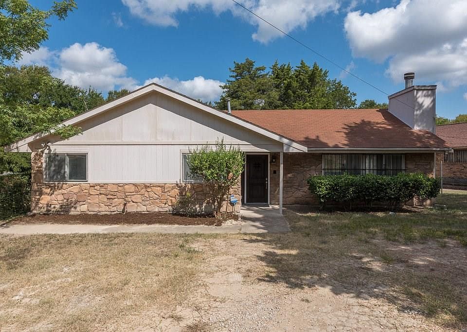 1st image of 2611 Alamain Dr