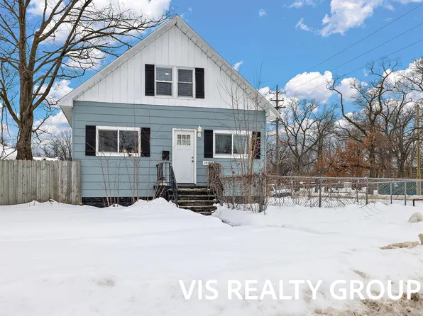 1907 Terrace St, Muskegon, MI 49442