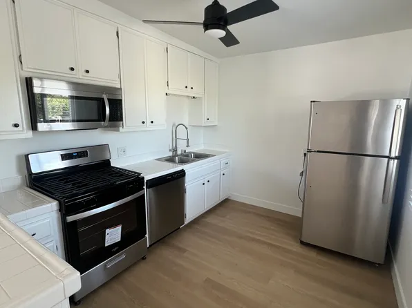 1826 12th St APT 5, Manhattan Beach, CA 90266