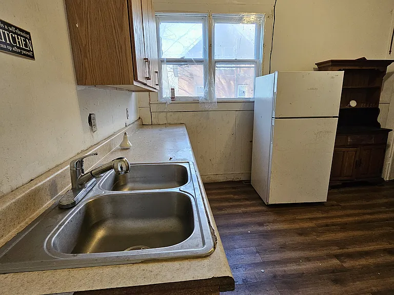 254 W Peoria Ave — Photo 11