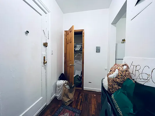 Rented by Wolve's Den Realty | media 27