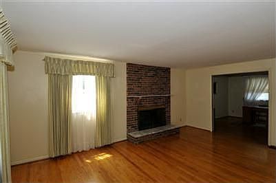 4th image of 663 Woodhill Dr