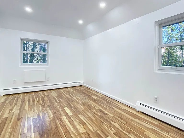 27-02 12th St #2 — Photo 13