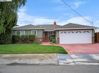 4311 Circle Ave, Castro Valley, CA 94546