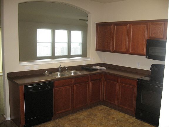 2nd image of 3812 Oceanview Dr