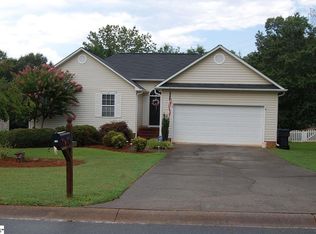 176 Lemon Creek Dr, Lyman, SC 29365