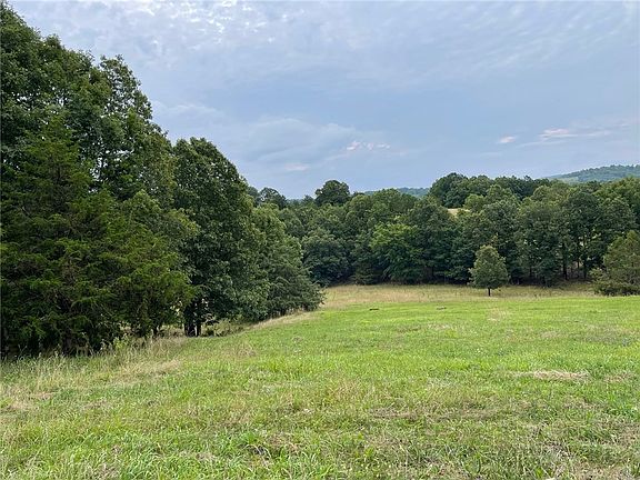3rd image of 1601 County Road 516
