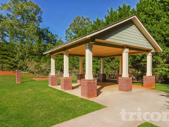 47 Carriage Hills Dr SE, Cartersville, GA 30121