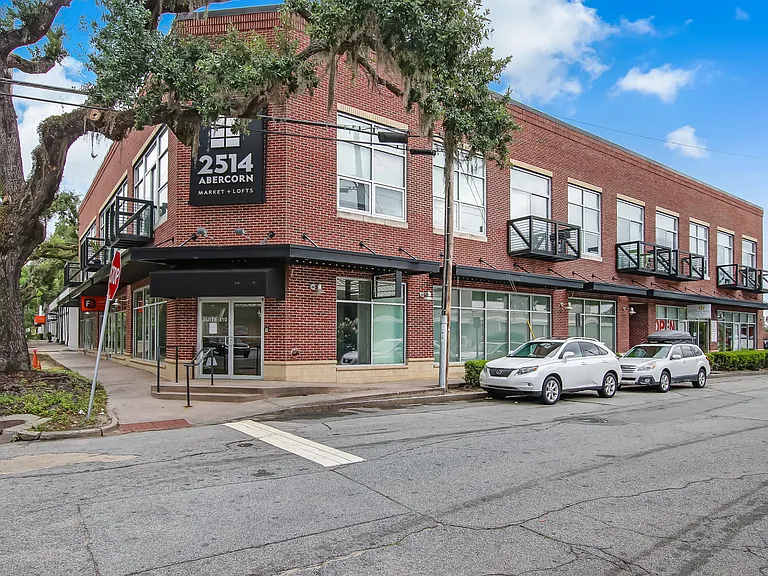 2514 Abercorn St #205 — Photo 42