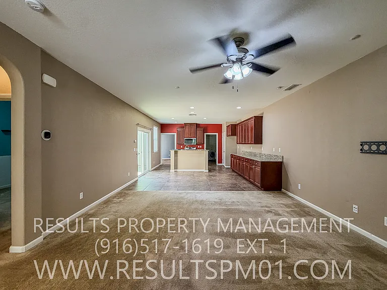 2905 Market St — Photo 5