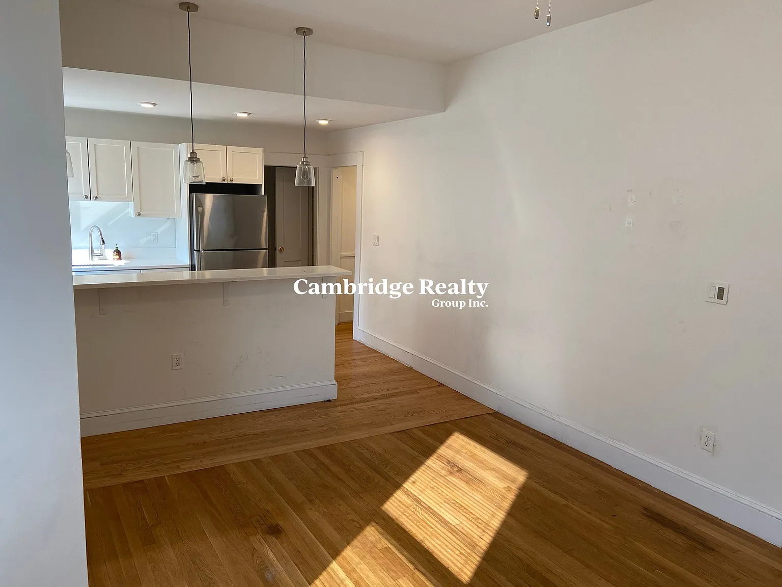 3 bed, 1.0 bath, $2,950 — Photo 3