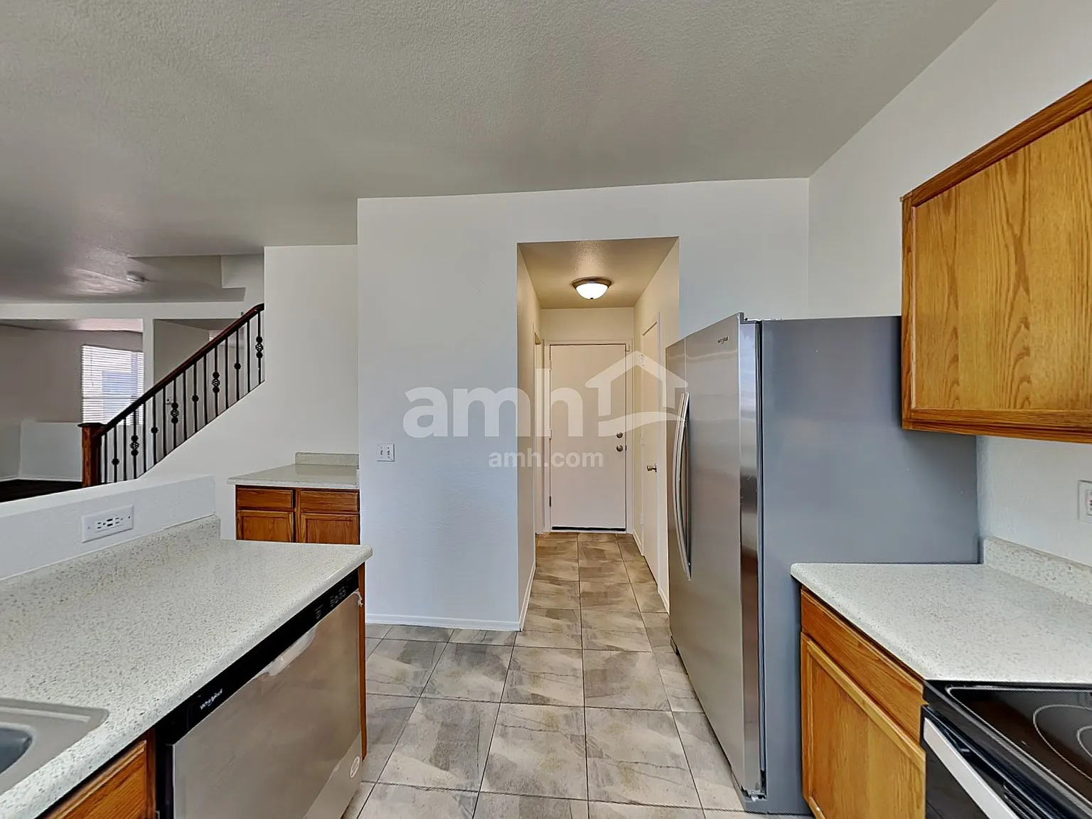 4 bed, 2.5 bath, 2380 sqft, $2,260 — Photo 4