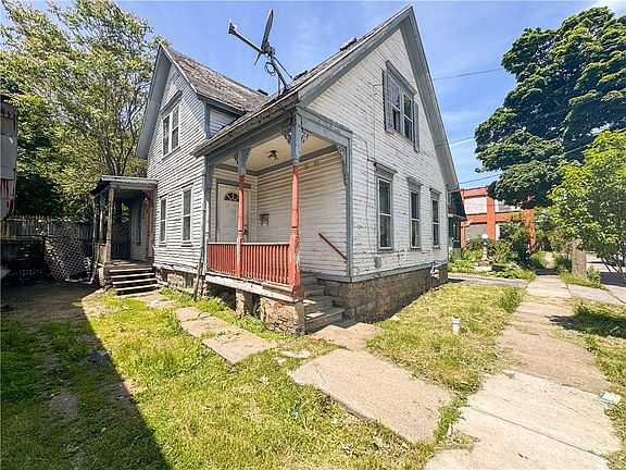 2nd image of 15 Centennial St