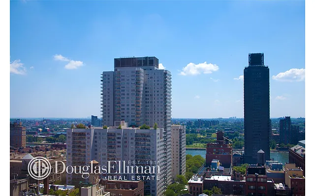 Rented by Douglas Elliman | media 20