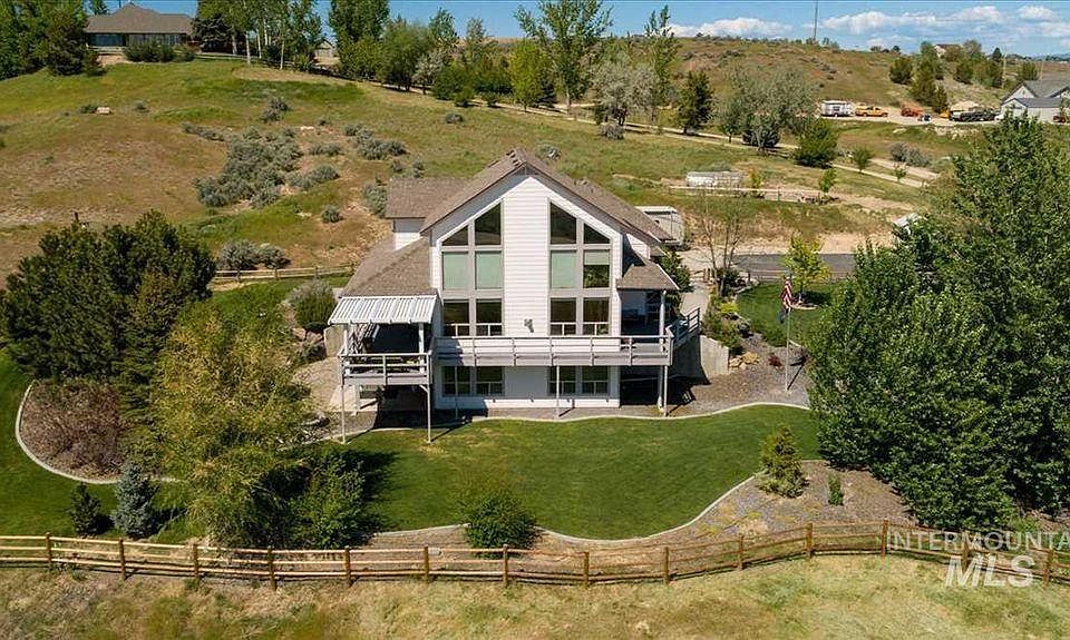 1st image of 24440 Sparrow Ln