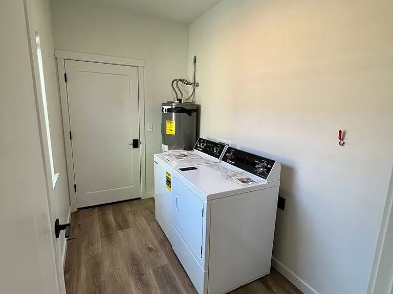 2518 N Benjamin Ln — Photo 13