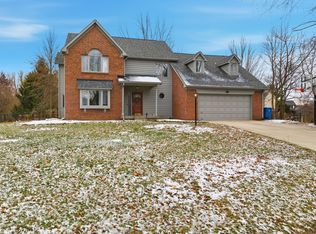 889 Bridle Cir, Carmel, IN 46032