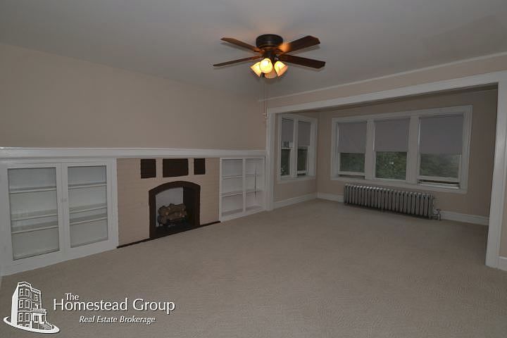 1st image of 2439 W Gunnison St #03
