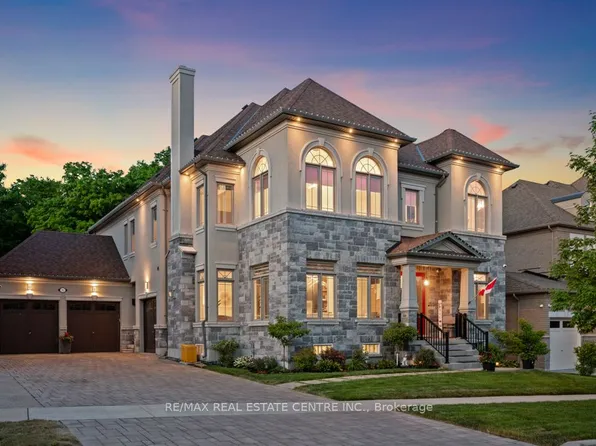 10 Crown Forest Ct, Brampton, ON L6Y 2Y5