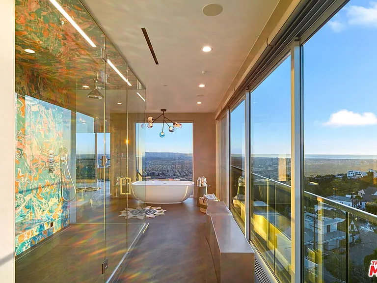 2020 Cyprean Dr — Photo 36
