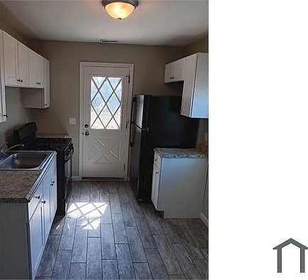 13754 Hendricks Ave — Photo 2