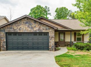 10325 Boston Ln, Knoxville, TN 37932