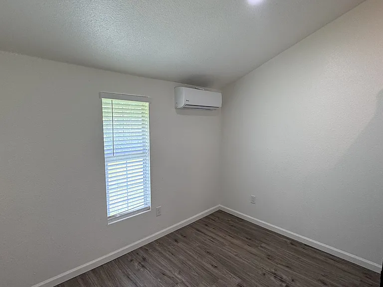 110 Rabe Rd — Photo 7