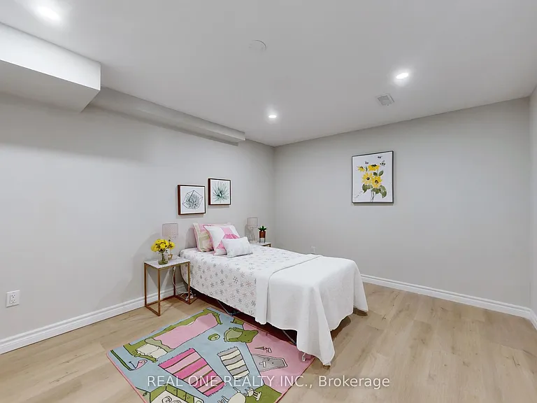 27 Gladiola Ct E — Photo 15