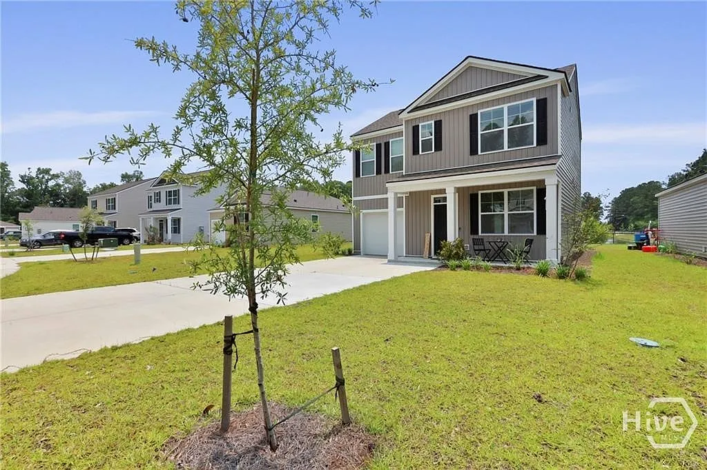 3 bed, 2.5 bath, 1392 sqft, $1,995 — Photo 3