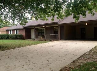 304 Apache Dr, Starkville, MS 39759