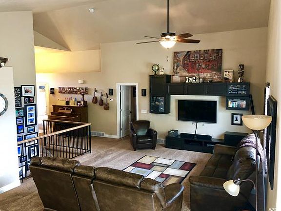 3rd image of 4529 S Greystock Cir