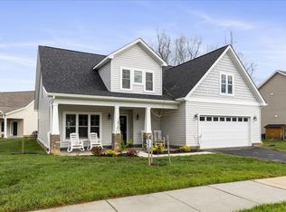 122 Oak Meadow Ln, Blacksburg, VA 24060